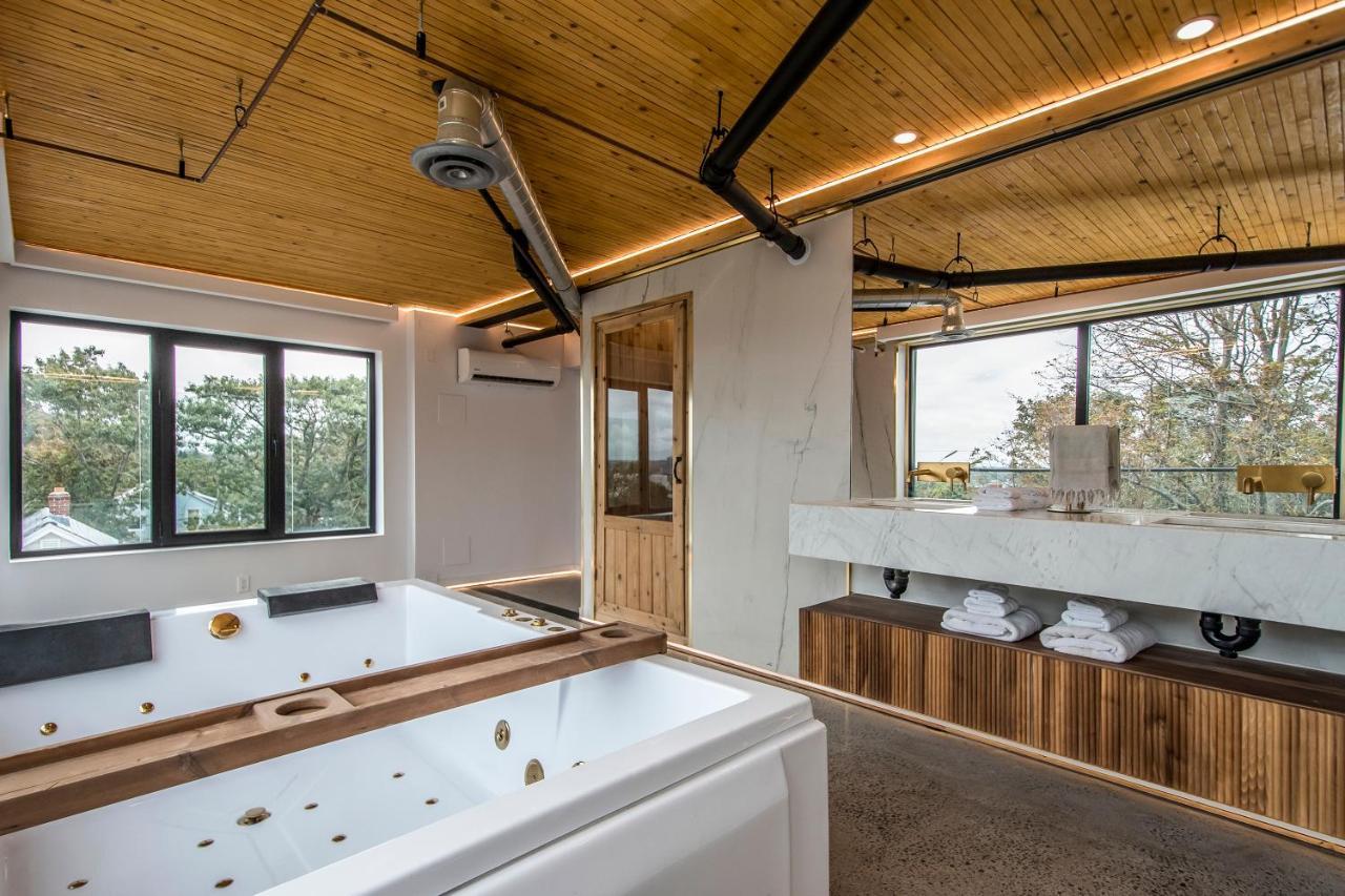 The Halifax Rooftop - Cozy Spa B&B Экстерьер фото
